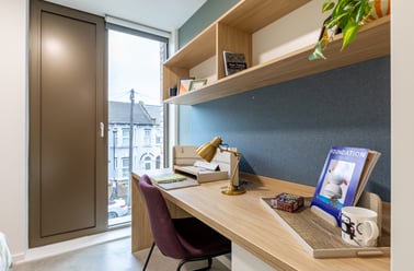 Classic Plus En Suite, Venti House, 8 Grove Crescent Road, Stratford, London - Image 2